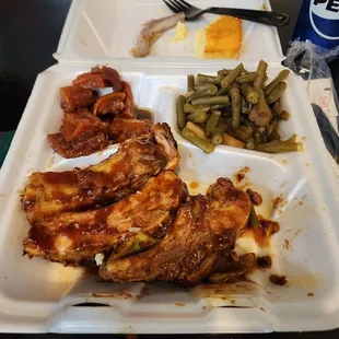 Ribs, candied yams, and green beans.