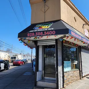 the outside of a restaurant