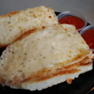 Garlic cheese bread