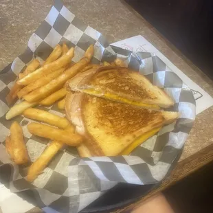 Kids grilled cheese