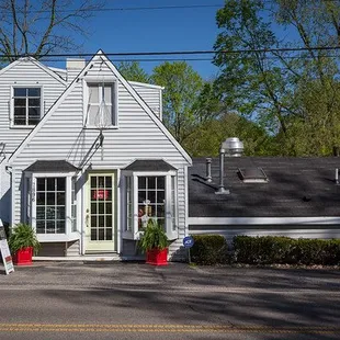 Daveeds Culinary Kitchen 7896 Camargo Rd | Madeira 513.721.COOK