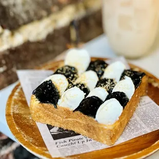 Black sesame and cream cheese toast