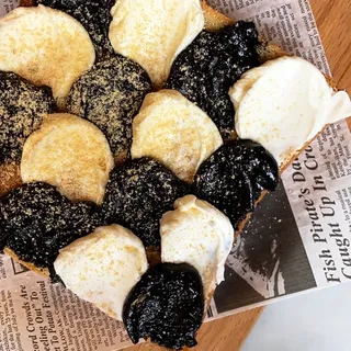 Black sesame and cream cheese toast