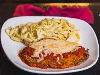 Mama Romano’s - Bellalago