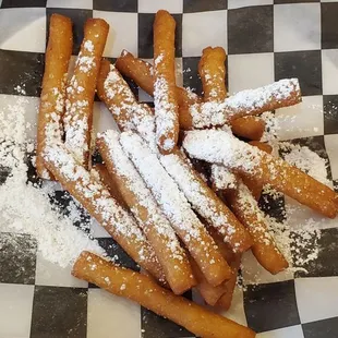 Funnel cake fries