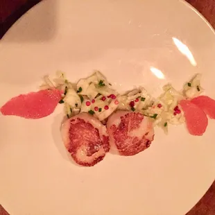 Scallops with fennel salad and grapefruit. Can I have more please!