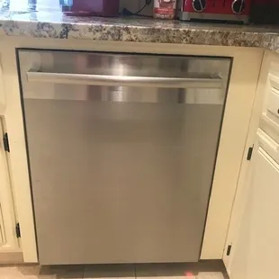 New Bosch Dishwasher looks and works great not to mention how happy the wife is!