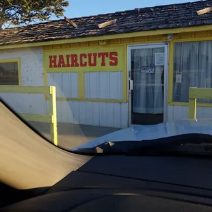 Front entrance, small place, the lady that works here does a very good job and shes pretty fast. price is good too