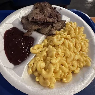 Brisket and mac n' cheese