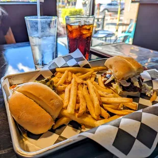 The $8 HH sliders and fries is quite filling!