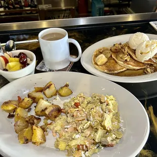 Smoked Salmon Scramble