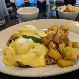 Carnitas Benedict