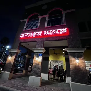 Dave&apos;s Hot Chicken