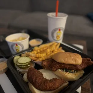 Dave's #3 1 Tender &amp; 1 Slider w/ Fries