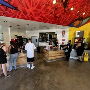 Order and pick up station