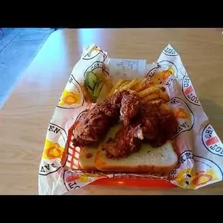 Dave's #1 2 Tenders w/ Fries