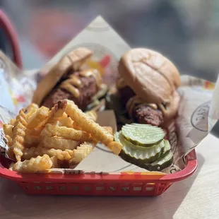 2 slider combo with  I think it's the # 2 Dave's #2 2 Sliders w/ Fries