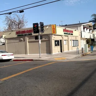 Dave's Liquor