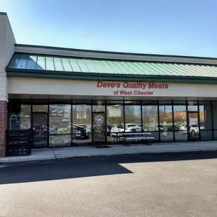 Outside of Dave&apos;s Quality Meats