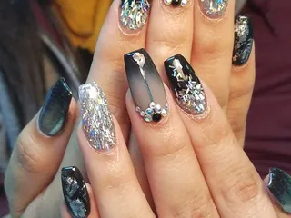 Leopard Nails