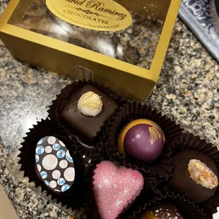 6 Piece Chocolate Assortment