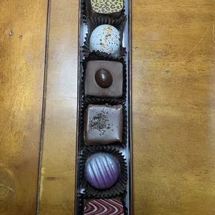 6 Piece Chocolate Assortment