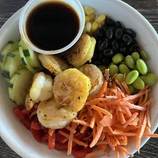 Healthy shrimp bowl