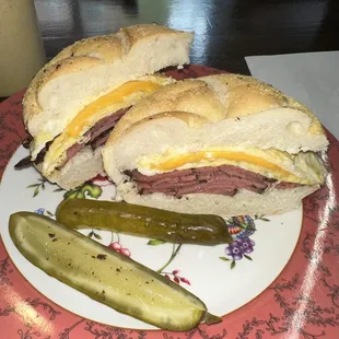 Egg Sandwich with pastrami &amp; cheddar