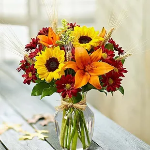 Imagine spending a brisk autumn day browsing the bustling flower markets of Europe. It's easy with our best selling arrangeme...