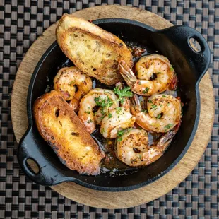 chicken wings, chicken wings and fried chicken, bbq chicken, fried chicken, chicken, fried chicken wings, poultry, bbq wings, food