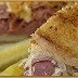 David&apos;s New York Deli&apos;s signature Reuben Sandwich