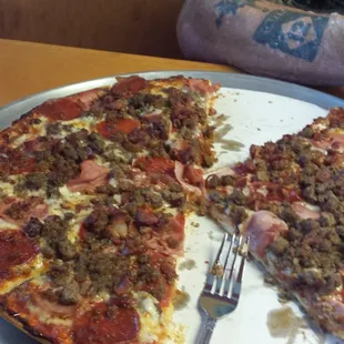 Thin crust all meat large pizza!