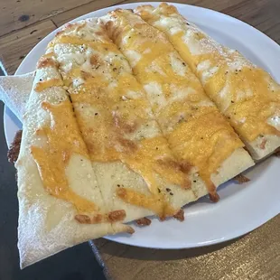 Bread sticks with cheese
