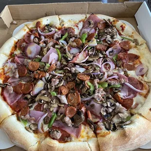 They have good pizzas here.