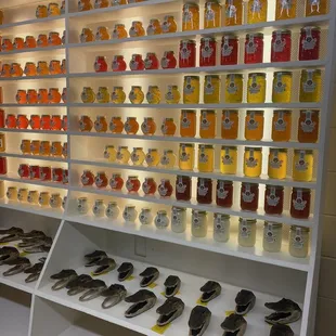 Large variety of jelly and marmalade flavors