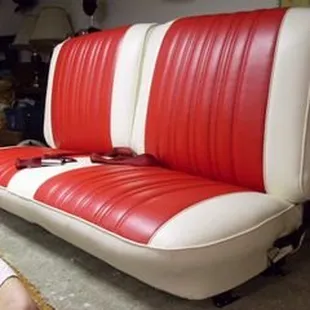 Davidson&apos;s Custom Upholstery