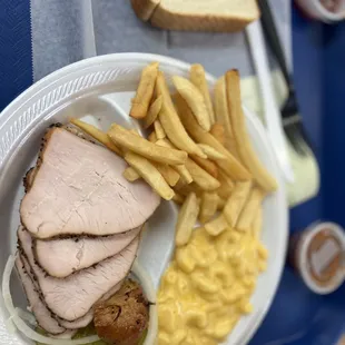 1 meat plate - (smoked Turkey, macaroni and cheese, and fries)