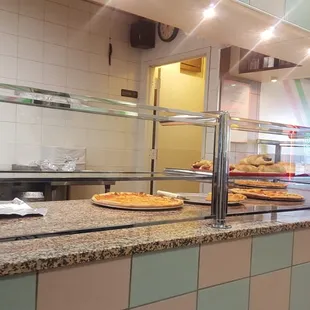 Countwr was nearly empty at 1pm? Should be full and the place was also empty