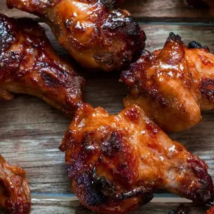 a plate of chicken wings