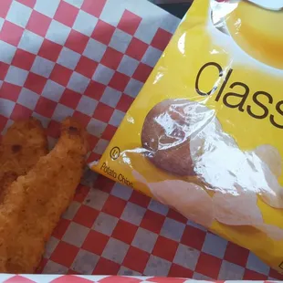 Unreal small kids meal, charging $4 for this is criminal