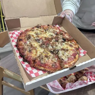 Sausage and mushroom pizza