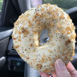 Onion bagel