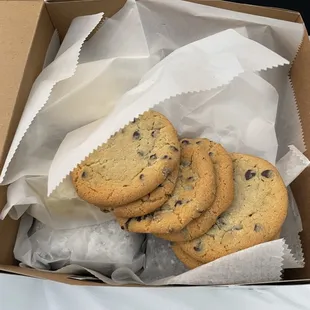 chocolate chip cookies