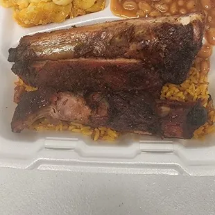 Rib dinner with 3 sides