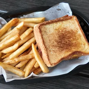 Bacon grilled cheese