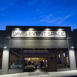 affordable Historic wedding venue Kansas City Missouri Davis Event Space historic Harrisonville Square