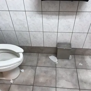 Women&apos;s bathroom stall
