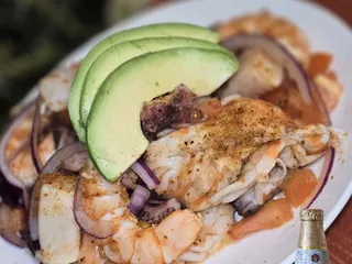 Ceviches El Caliche