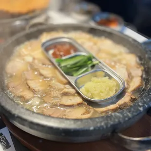garlic su yuk (sou vide pork belly in beef bone broth with garlic, chives, and house special gochujang)