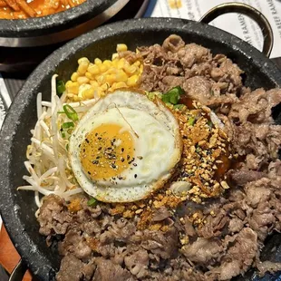 Beef belly and rice cakes